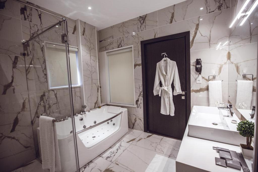 Grand Ittehad Boutique Hotel Lahore Luaran gambar